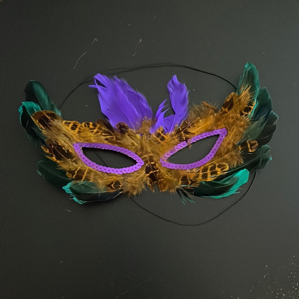 Masquerade Mask - Picture 1 of 3